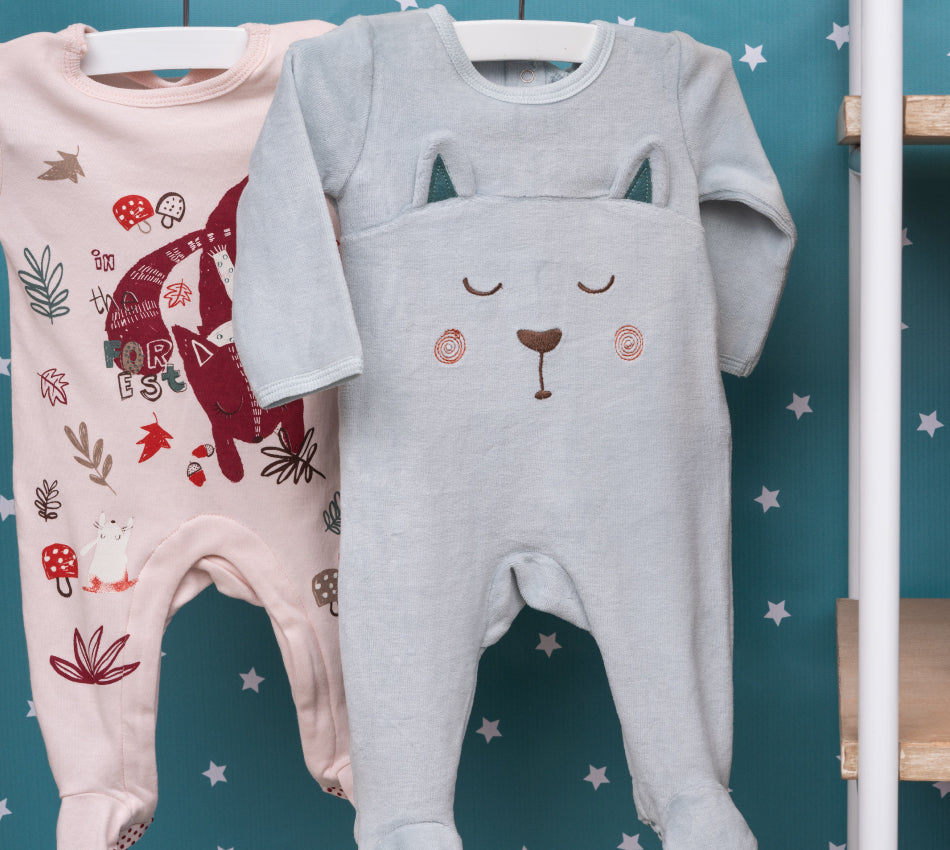 Los-mejores-materiales-a-la-hora-de-comprar-ropa-para-bebé Minibhu