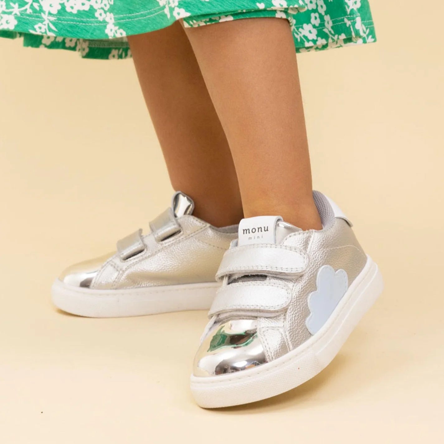 Tenis Estampados Mágicos Plateado - Minibhu