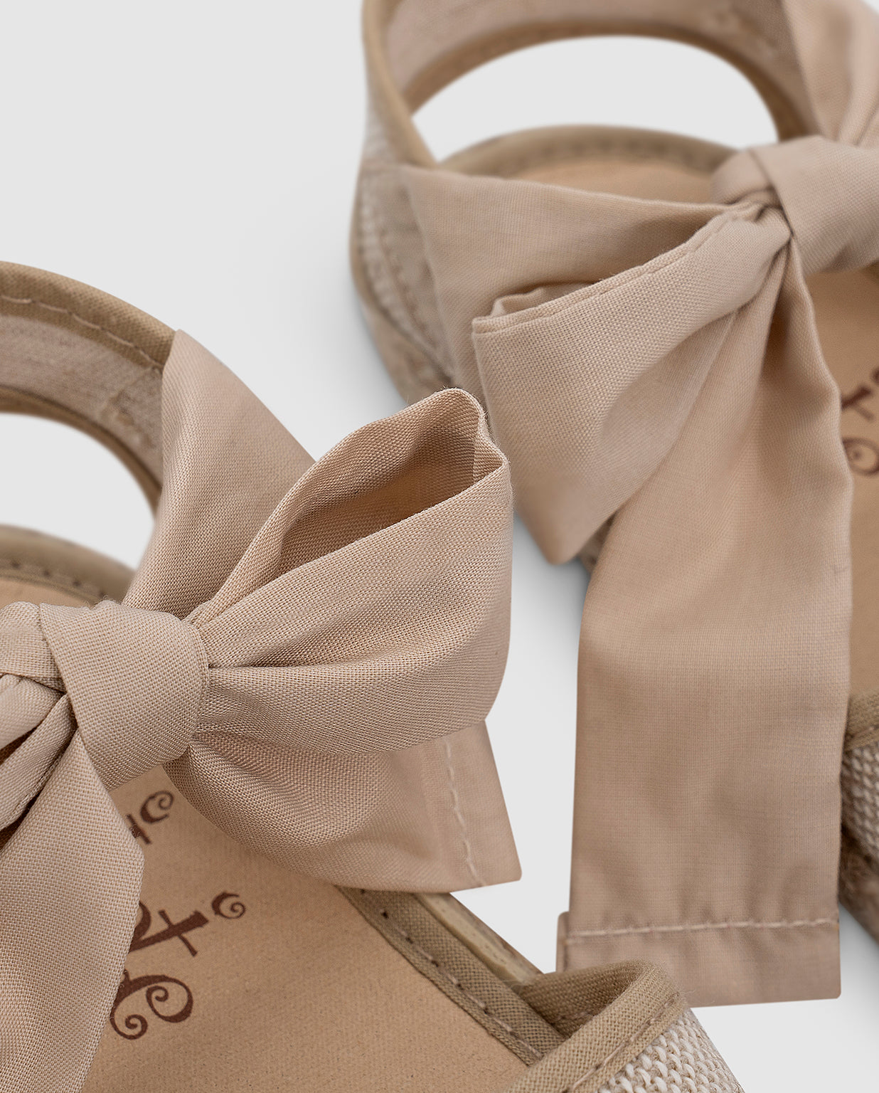 Valenciana En Lino Con Lazo