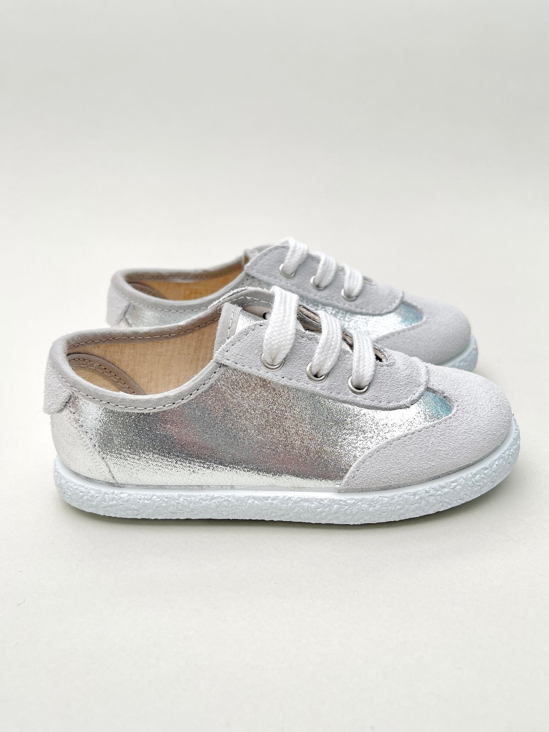 Tenis Con Piezas Plata Tokolate