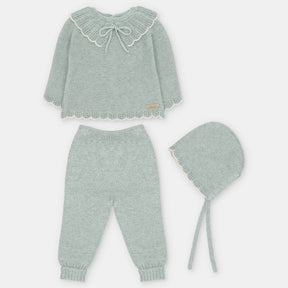 Conjunto Volante Con Gorro Niña Pravia