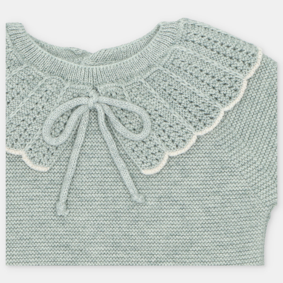 Conjunto Volante Con Gorro Niña Pravia