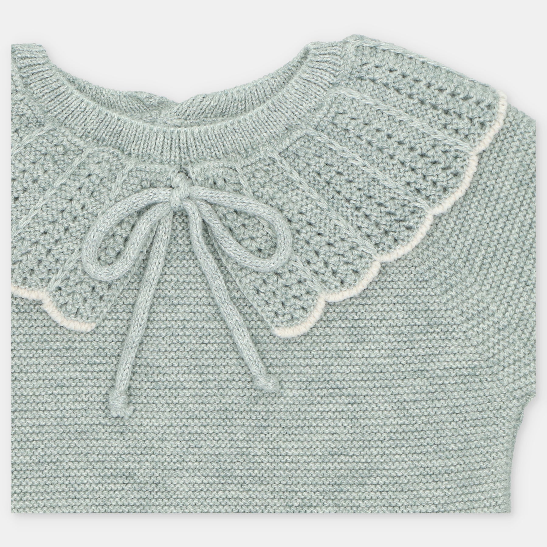Conjunto Volante Con Gorro Niña Pravia