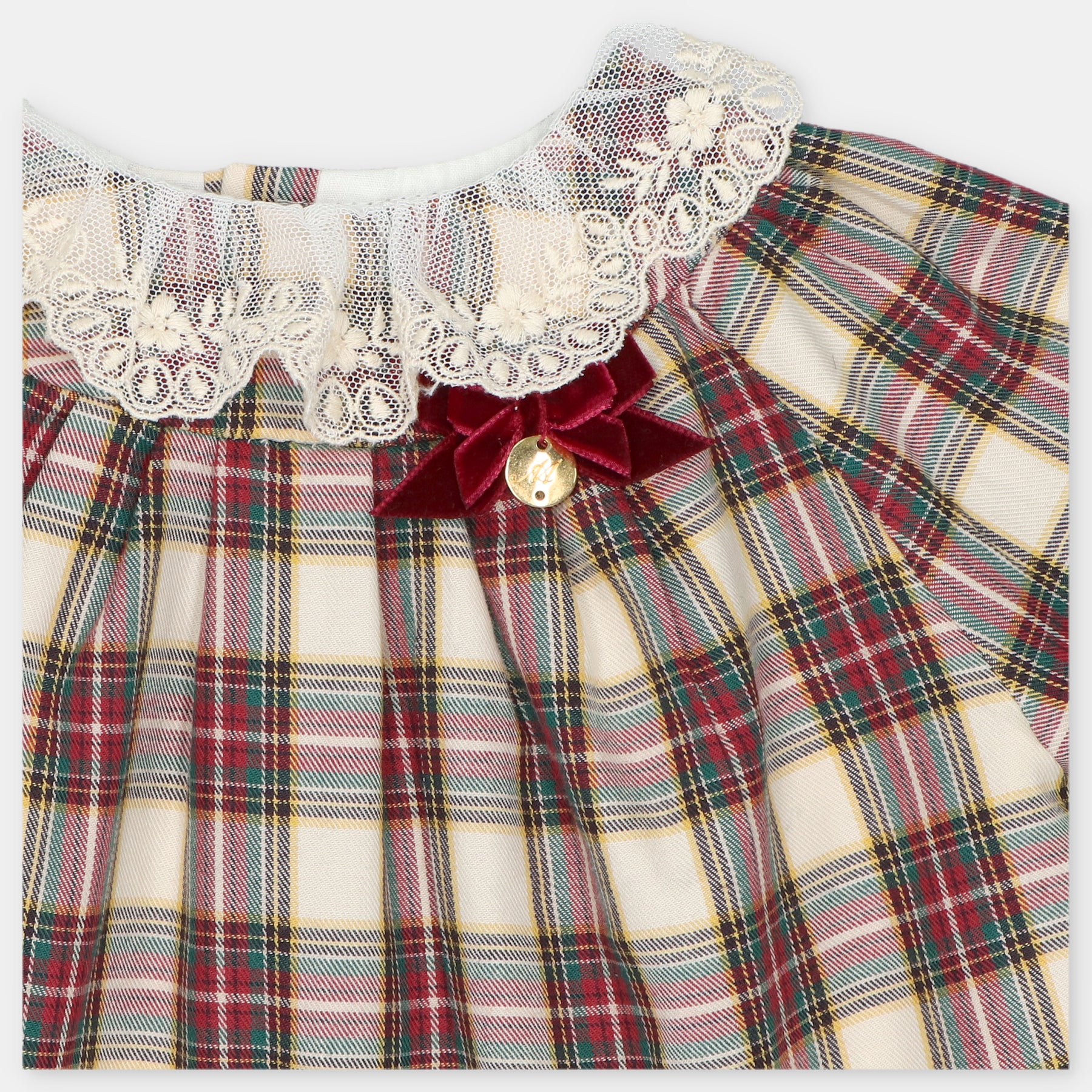 Conjunto Cuadros Burdeos Tineo