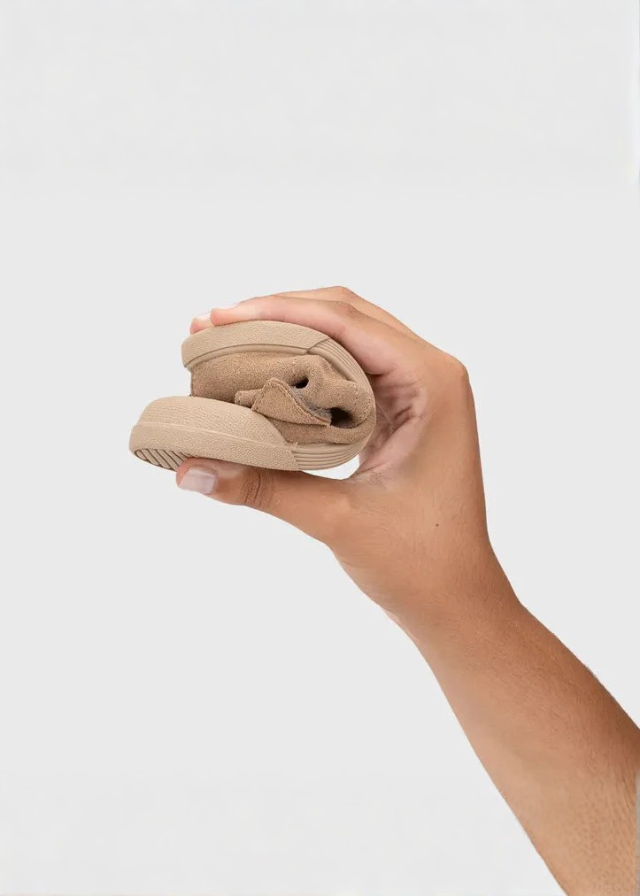 Zapatos Tui Con Velcro Beige
