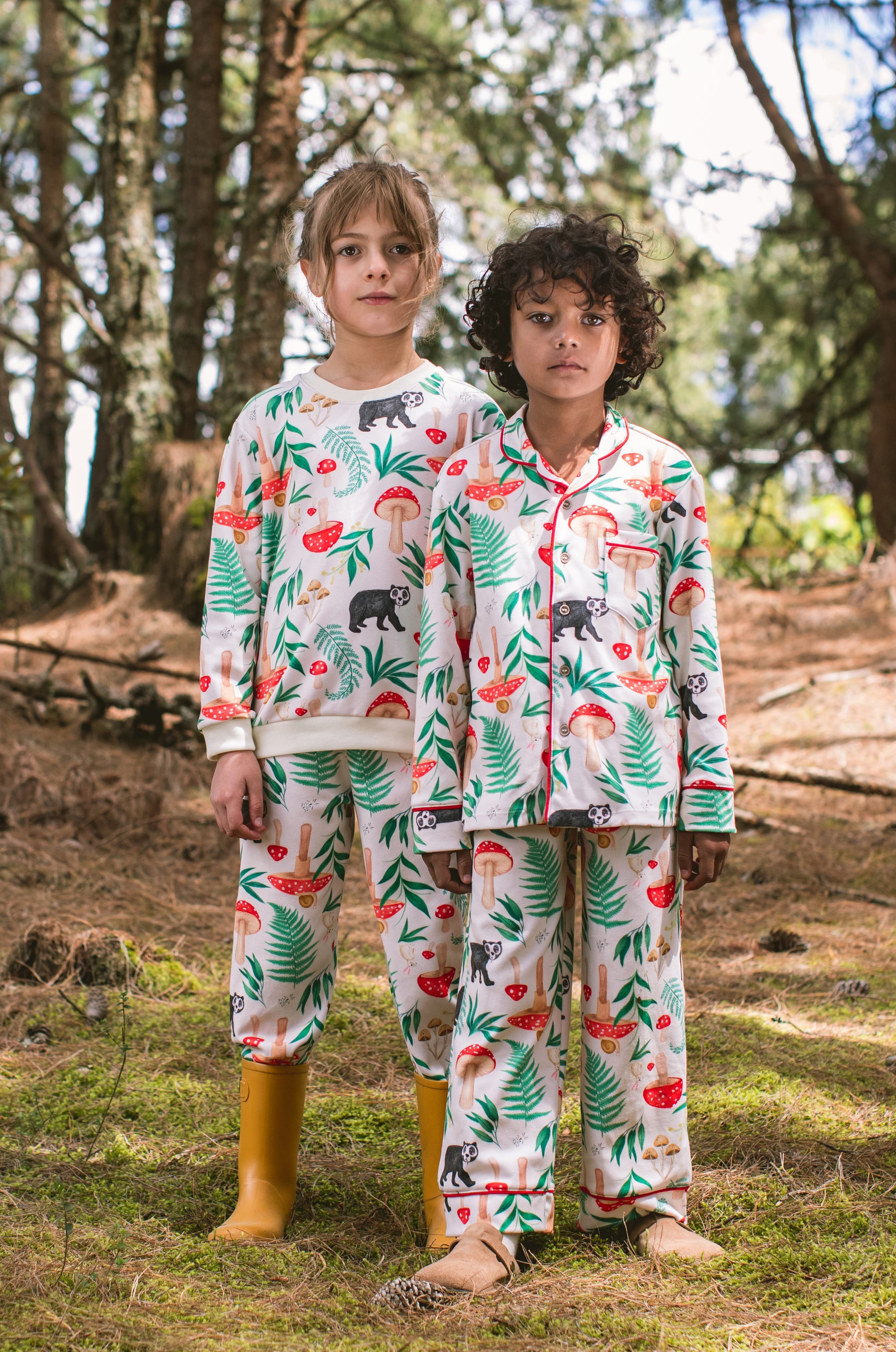 Set Pijama Unisex El Bosque De Albeart Crudo