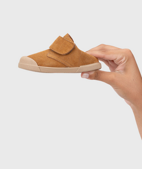 Zapatos Tui Con Velcro Cognac