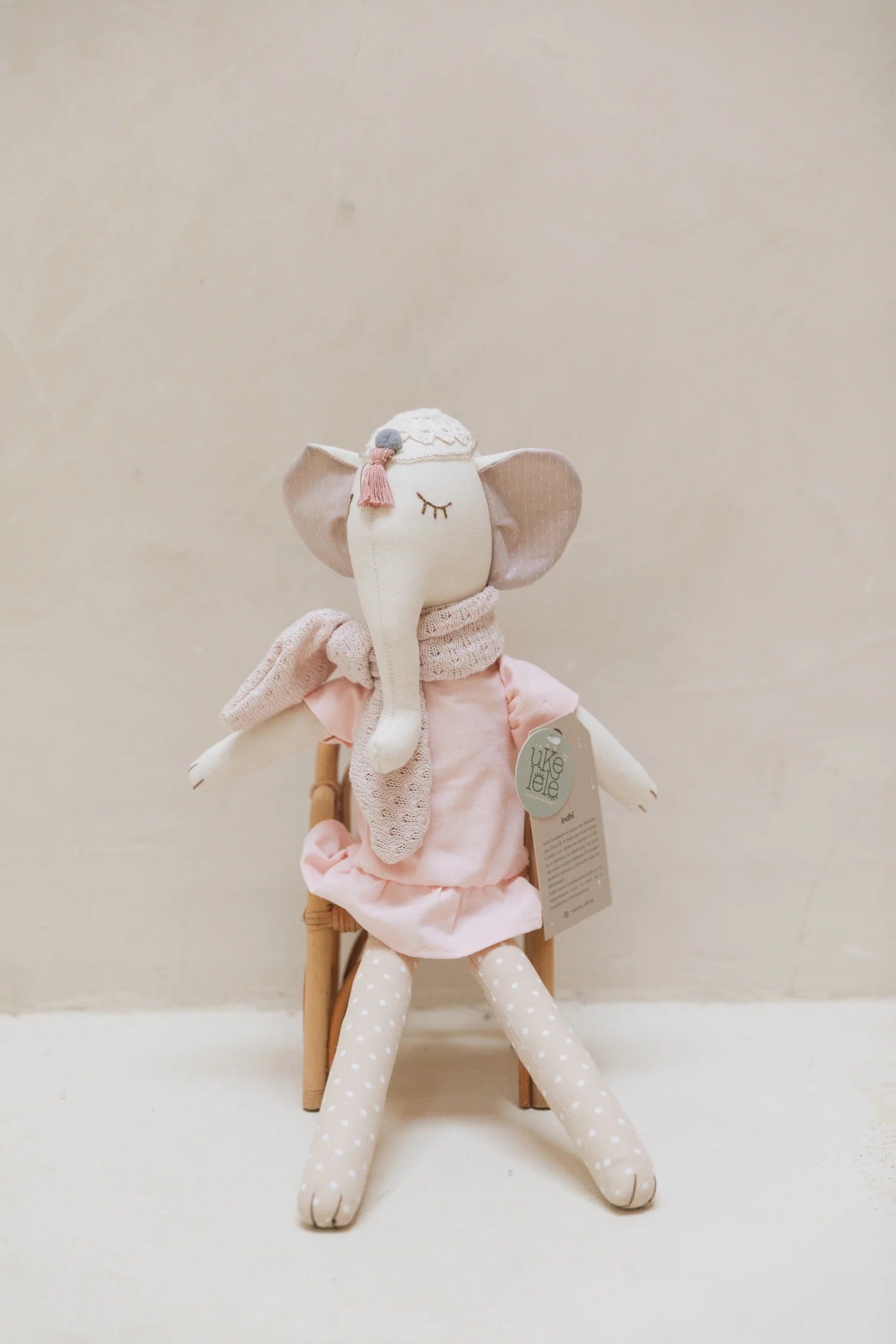 Indhi La Elefanta - Minibhu