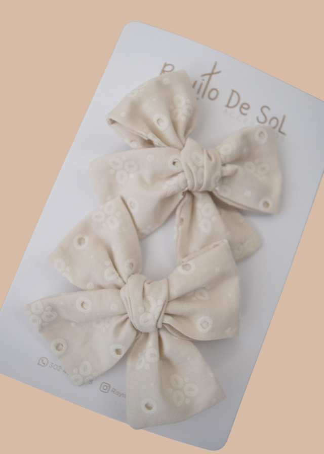 Par Pinza Moño Classic Marfil