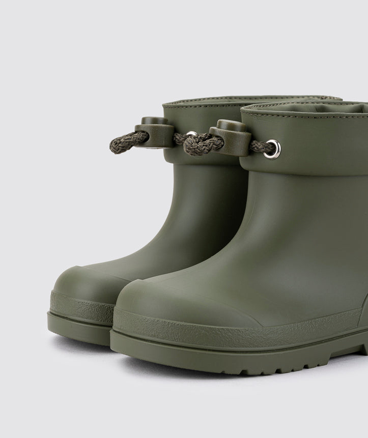 Bota Mendi Kaki